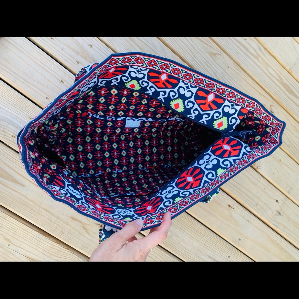 Vera Bradley Get Carried Away Tote NWT - Picture 8 of 11